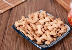 Dogs Love Homemade Dog Biscuits 